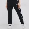 Γυναικεία Παντελόνια φόρμας Παντελόνι Reebok χρώμα: μαύρο