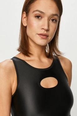 Γυναικεία Αμάνικος Reebok - Top μαύρο 10 Γυναικεία Αμάνικος Reebok - Top μαύρο -Reebok Εκπτώσεις unnamed file 1547