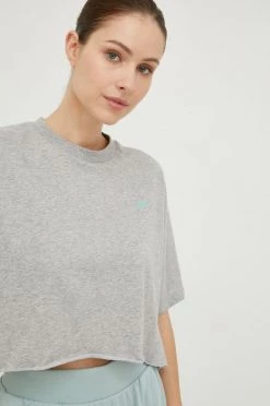 Γυναικεία Κοντομάνικο Μπλουζάκι Reebok γκρι 8 Γυναικεία Κοντομάνικο Μπλουζάκι Reebok γκρι -Reebok Εκπτώσεις unnamed file 1849