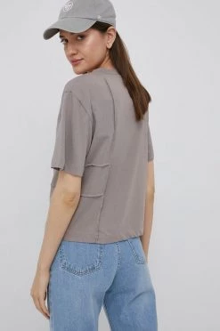 Γυναικεία Κοντομάνικο Μπλουζάκι Reebok χρώμα: μπεζ 7 Γυναικεία Κοντομάνικο Μπλουζάκι Reebok χρώμα: μπεζ -Reebok Εκπτώσεις unnamed file 2665