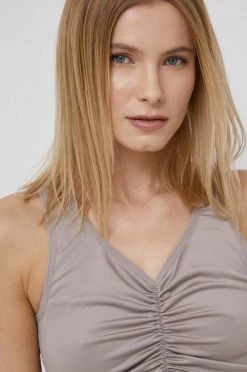 Γυναικεία Αμάνικος Top Reebok χρώμα: κίτρινο 8 Γυναικεία Αμάνικος Top Reebok χρώμα: κίτρινο -Reebok Εκπτώσεις unnamed file 2814