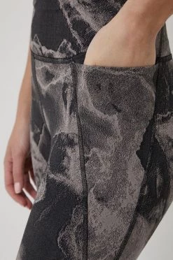 Γυναικεία Κολάν προπόνησης Reebok Lux Jacquard χρώμα: μαύρο -Reebok Εκπτώσεις unnamed file 3194