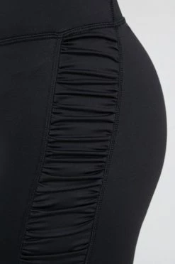 Γυναικεία Σορτς Reebok χρώμα: μαύρο -Reebok Εκπτώσεις unnamed file 3565