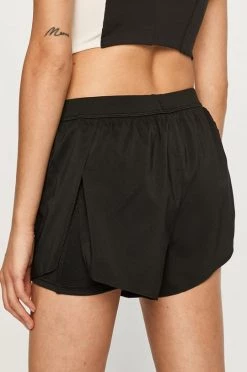 Γυναικεία Reebok - Σορτς μαύρο 6 Γυναικεία Reebok - Σορτς μαύρο -Reebok Εκπτώσεις unnamed file 3656